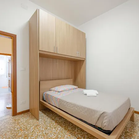 10 Minutes From Apartment Venice