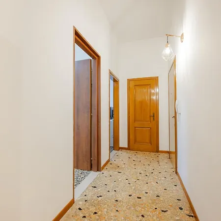 10 Minutes From Apartment